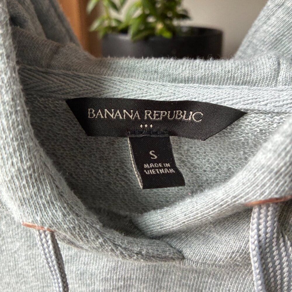 Banana Republic Gray Sweatshirt with Hood - Size 2 - Picture 3 of 4